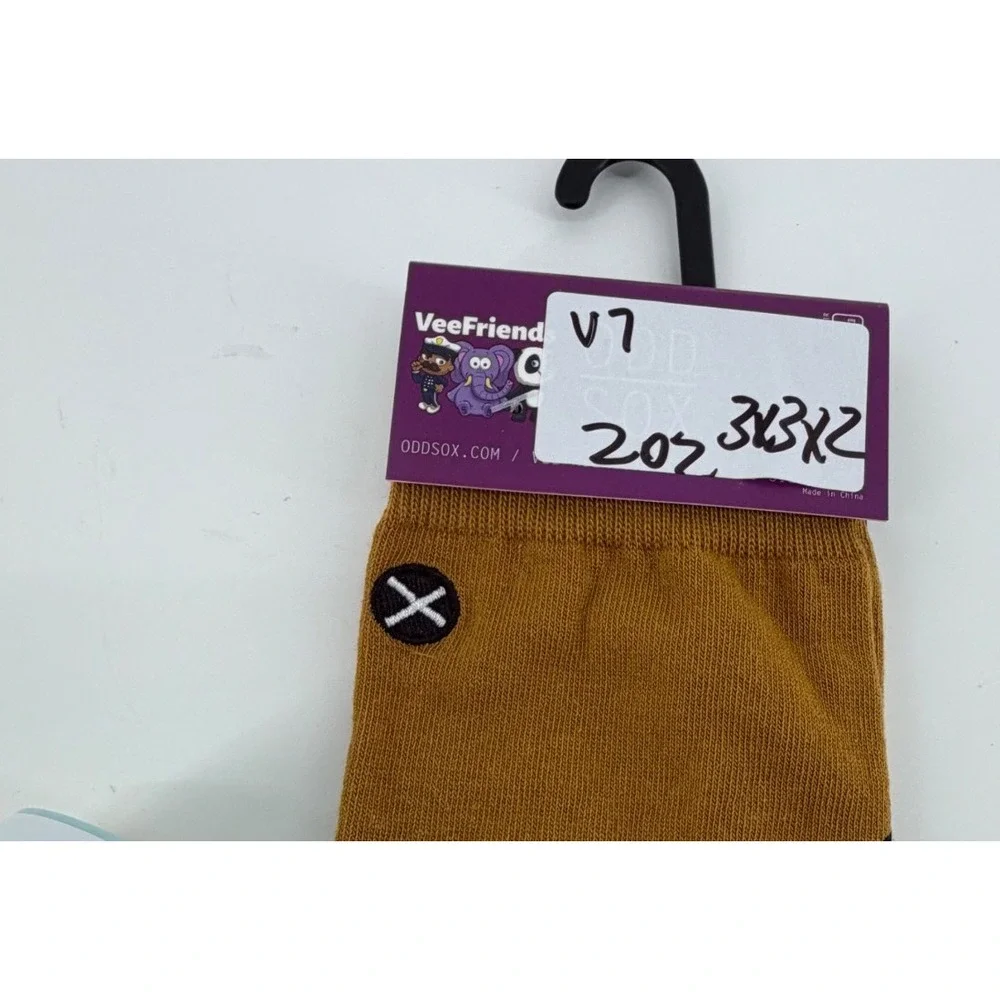 Odd Sox VeeFriends Kindred Kangaroo Crew Socks Brown‎ Yellow Mens Size 8-12 NWT